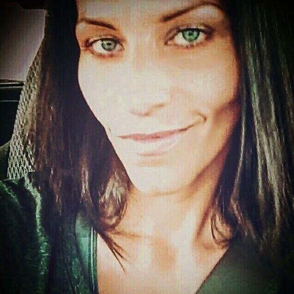 Meet your Posher, Chelsie - Picture 1 of 1